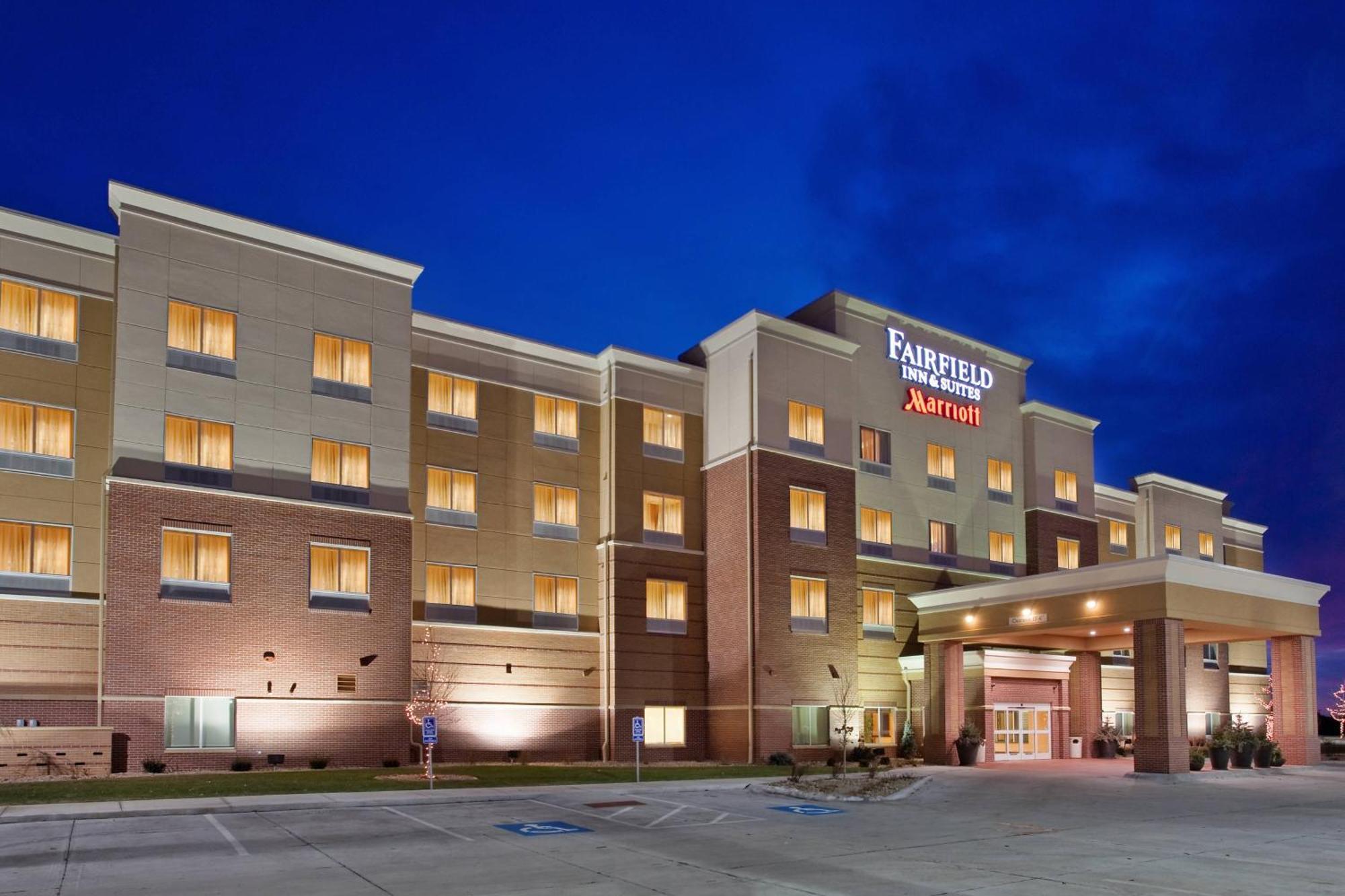 Fairfield Inn & Suites By Marriott Kearney Exterior foto